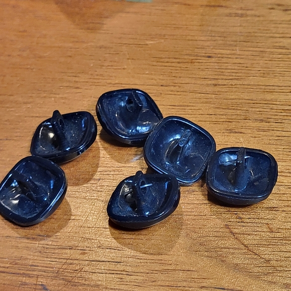 Vintage Black Square Domed Notched Plastic Shank Sewing Buttons ~ 6 Pieces - Picture 4 of 11